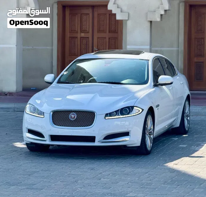 Jaguar Xf 2015 photo 3