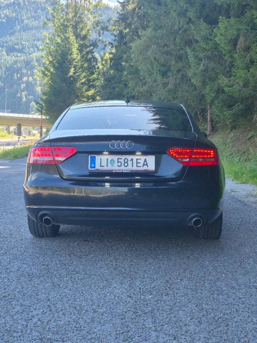 Audi A5 2012 photo 3