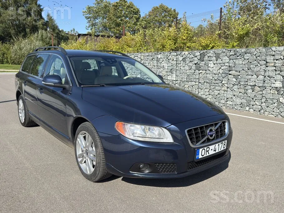 Volvo V70 2011 photo 3