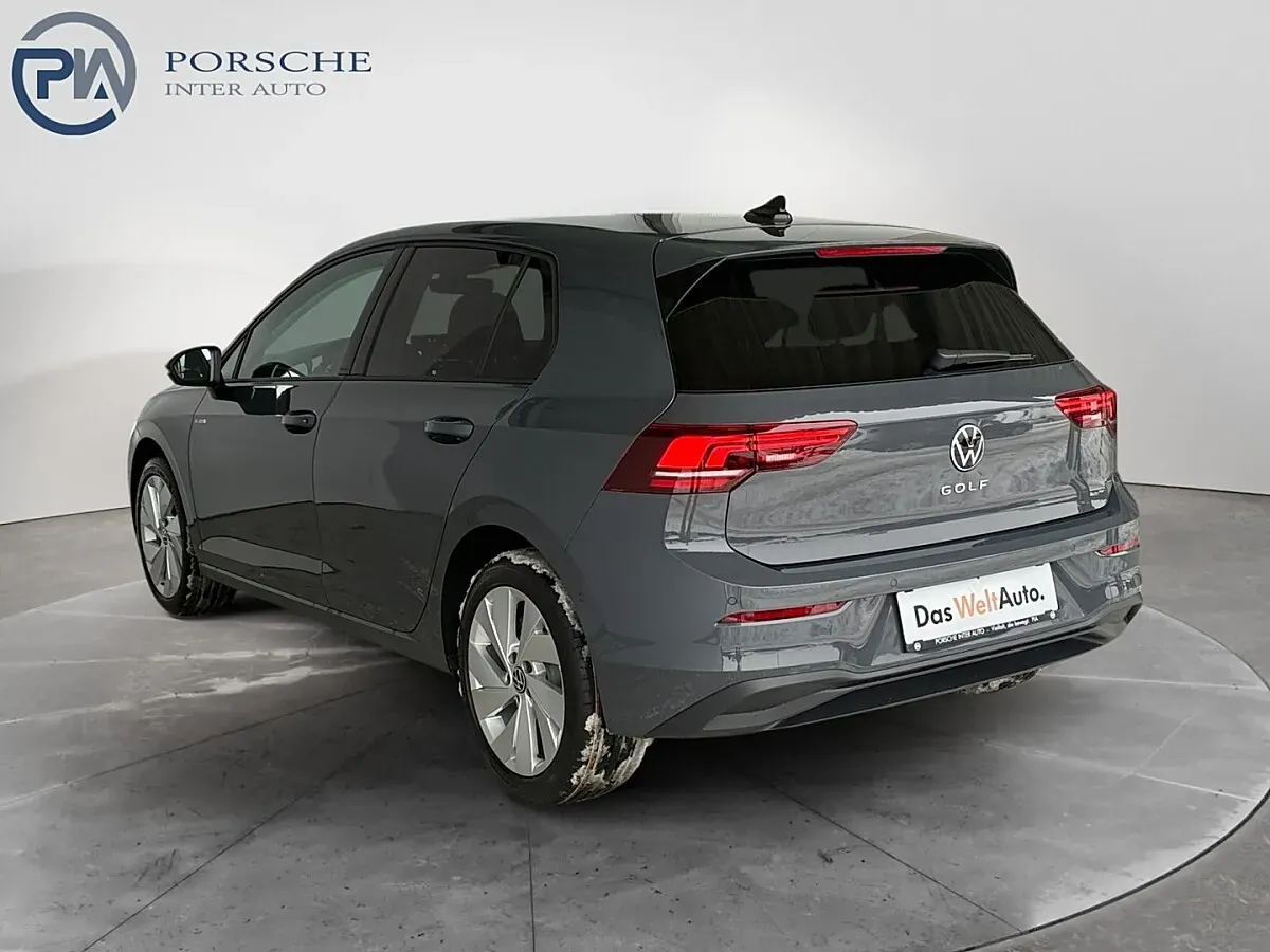 Volkswagen Golf 2026 photo 3