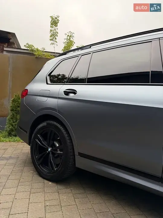 BMW X7 2021 photo 3