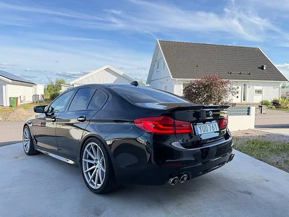 BMW M550I 2018 photo 2