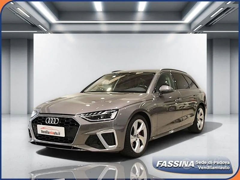Audi A4 2021 photo 2
