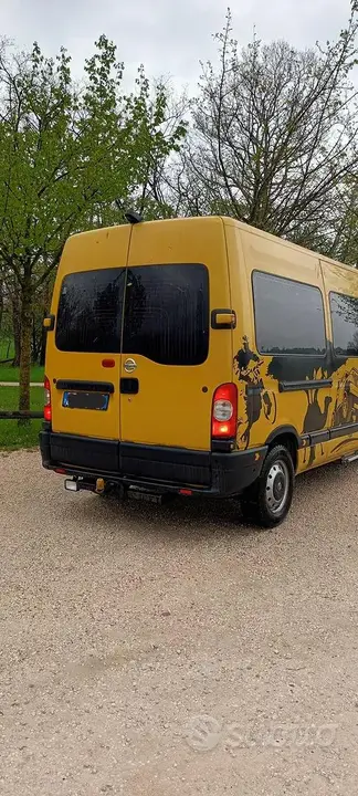 Nissan Interstar 2007 photo 2