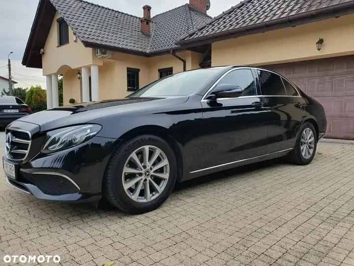 Mercedes-Benz E-Class 2019 photo 4