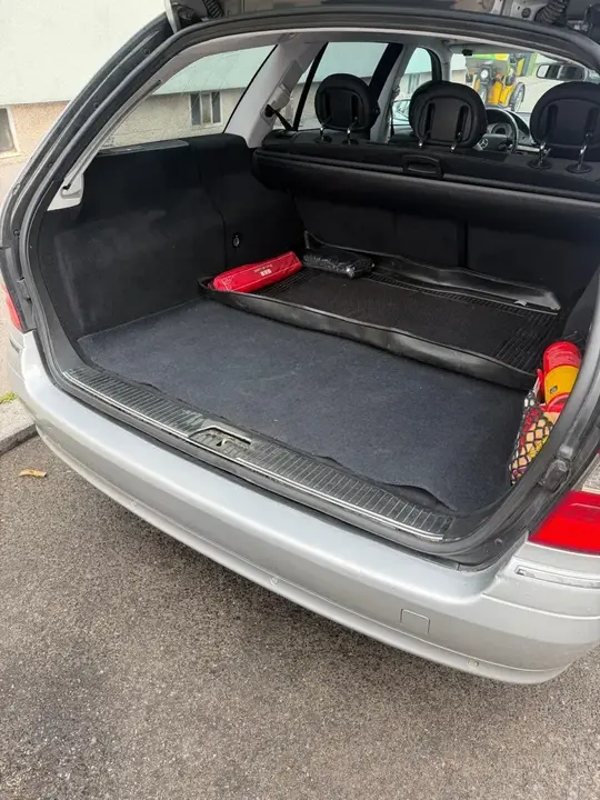Mercedes-Benz E-Class 2007 photo 2