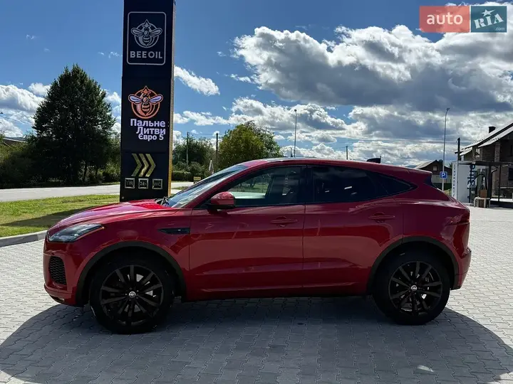 Jaguar E-Pace 2020 photo 3