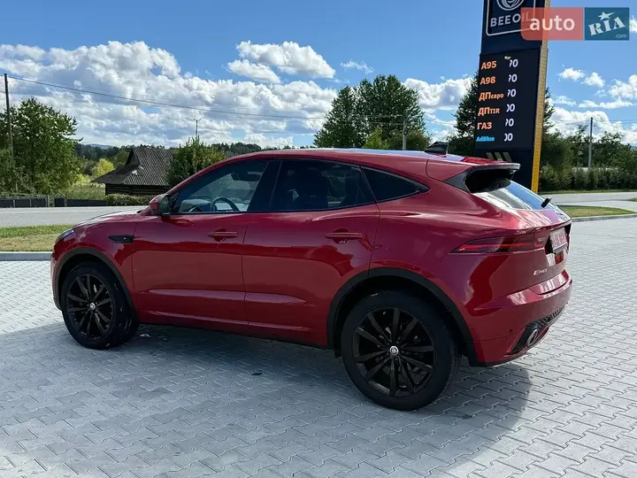 Jaguar E-Pace 2020 photo 4