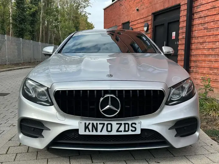 Mercedes-Benz E-Class 2020 photo 5