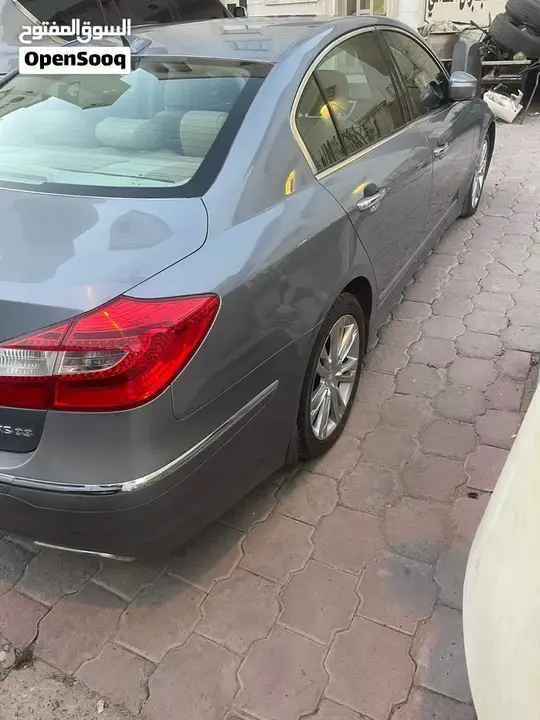 Genesis Sonata 2014 photo 3