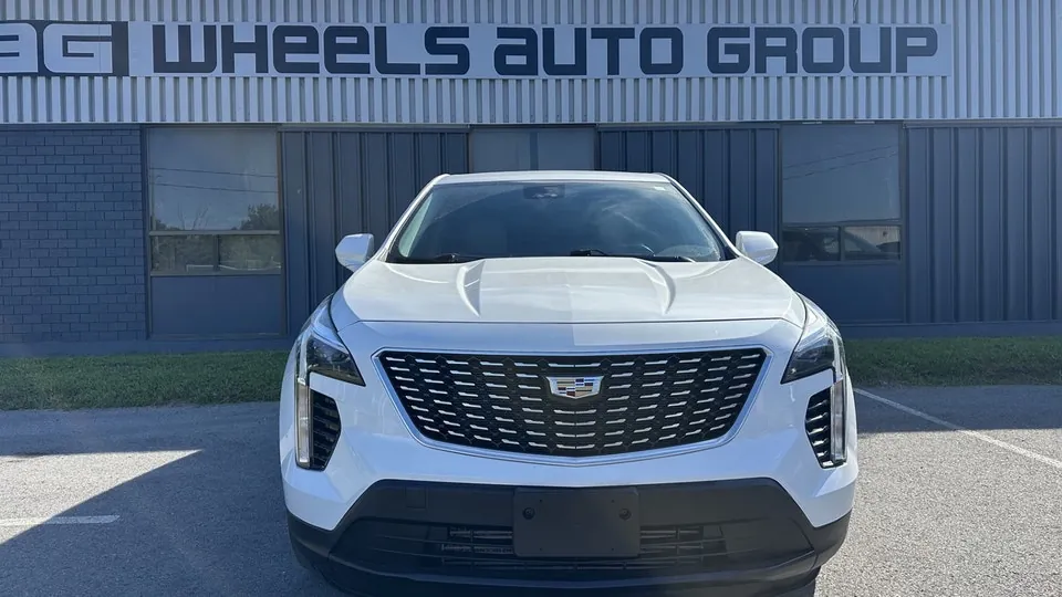 Cadillac Xt4 2021 photo 2