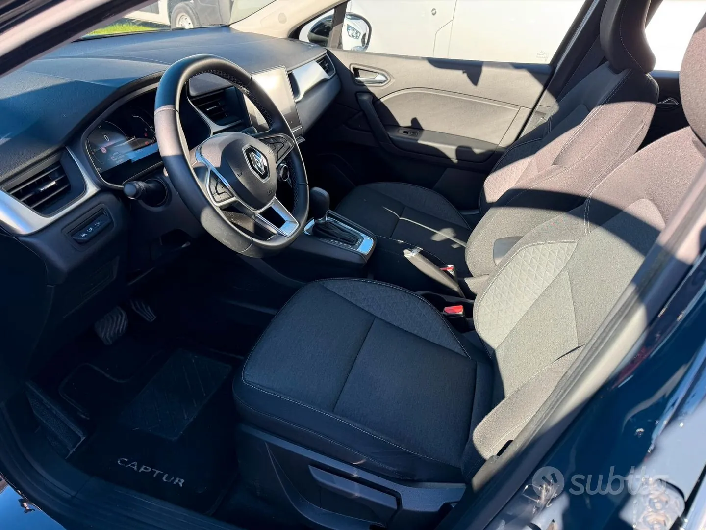 Renault Captur 2023 photo 5
