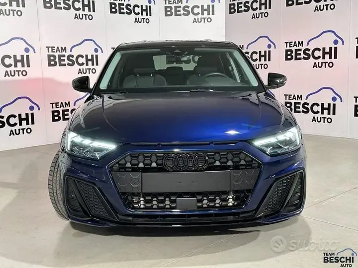 Audi A1 2025 photo 2
