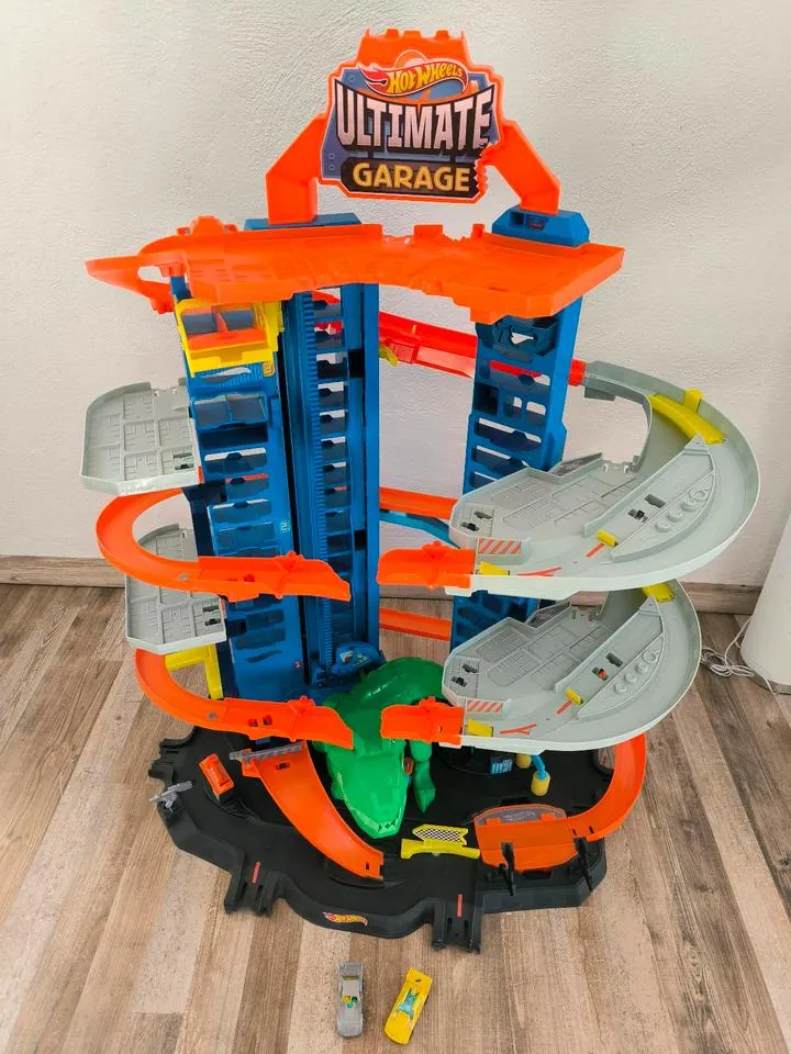 Hot Wheels Ultimate Garage
