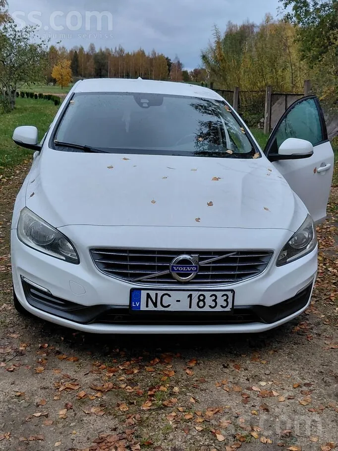 Volvo S60 2014 photo 2