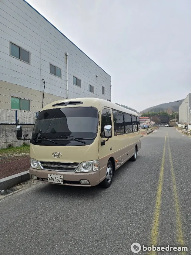 Hyundai County