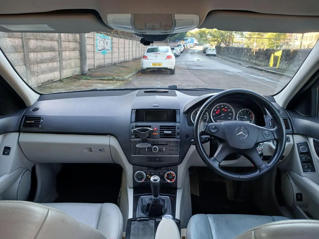 Mercedes-Benz C-Class 2010 photo 5