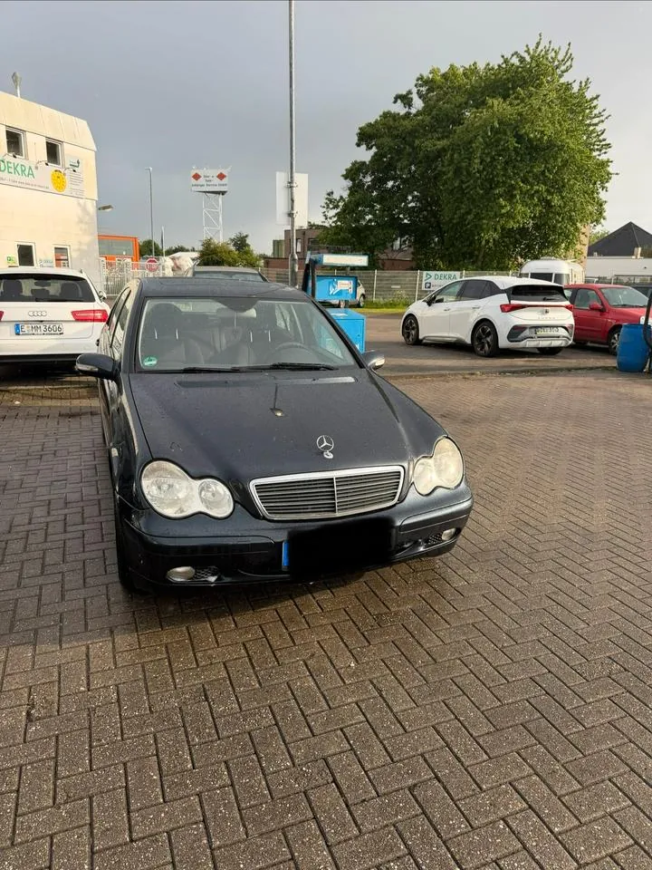Mercedes-Benz W203