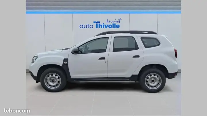 Dacia Duster 2023 photo 2