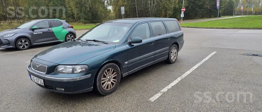 Volvo V70 2001 photo 2