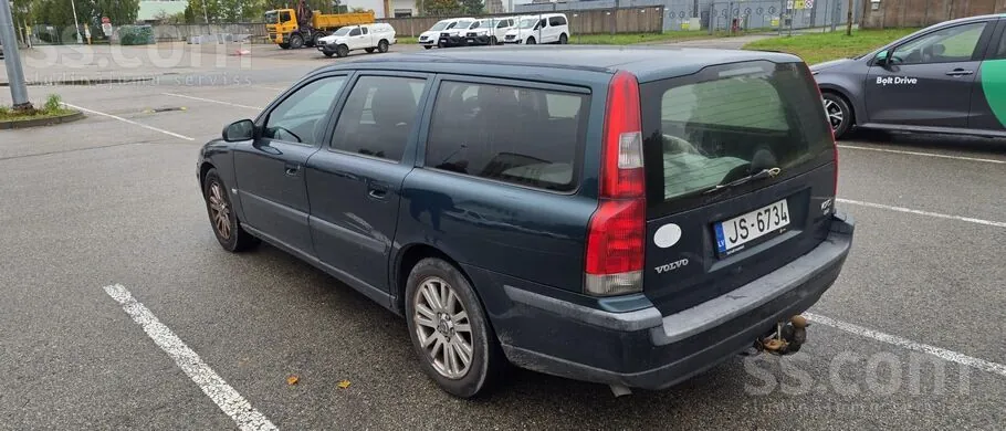 Volvo V70 2001 photo 3