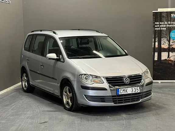 Volkswagen Touran 2008 photo 2