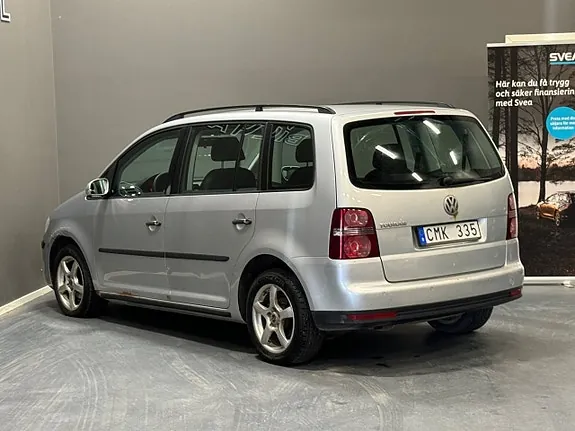 Volkswagen Touran 2008 photo 4