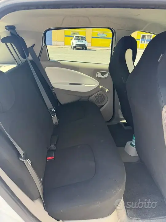 Renault Zoe 2016 photo 4