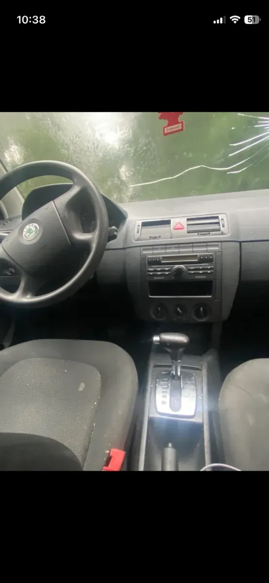 Skoda Fabia 2004 photo 2
