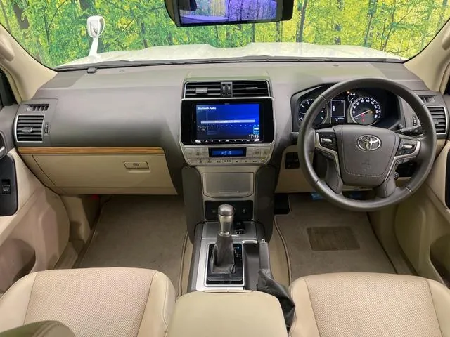 Toyota Land Cruiser Prado 2023 photo 2