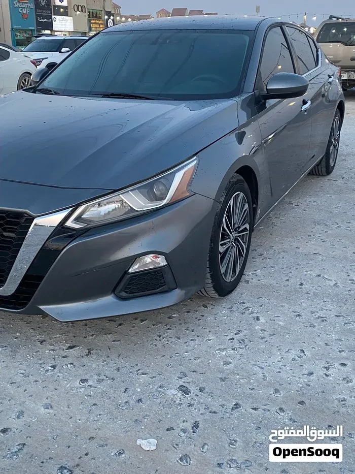 Nissan Altima 2020 photo 2