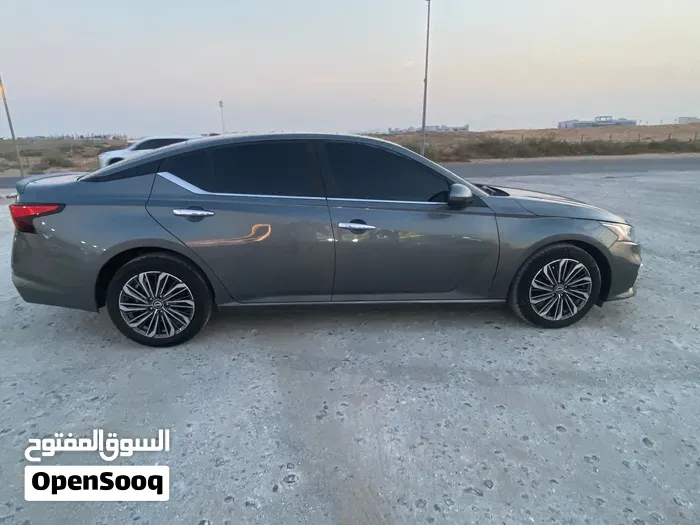 Nissan Altima 2020 photo 4