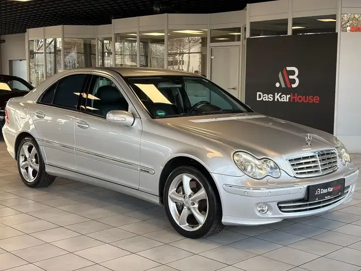 Mercedes-Benz C 320