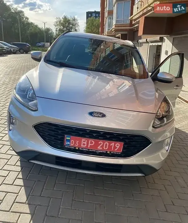 Ford Escape 2020 photo 2