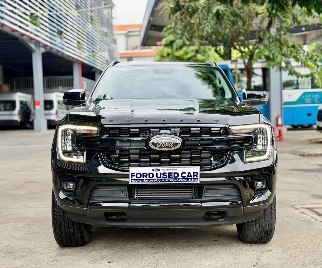 Ford Everest 2023 photo 2