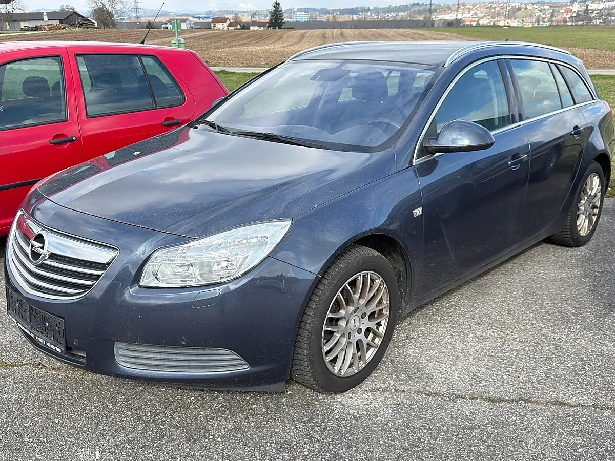 Opel Insignia 2011 photo 2