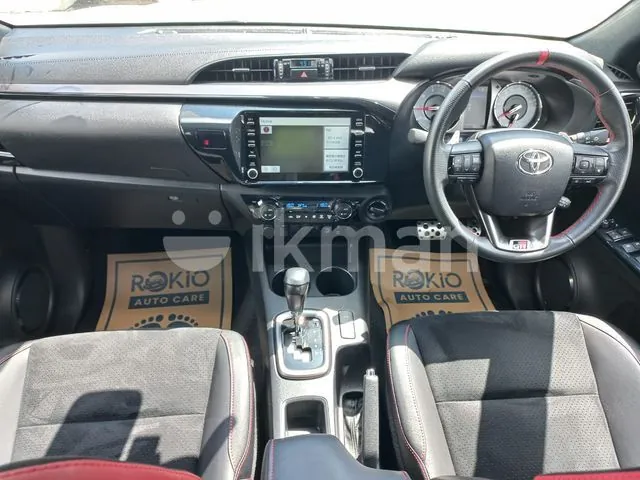 Toyota Hilux 2023 photo 5
