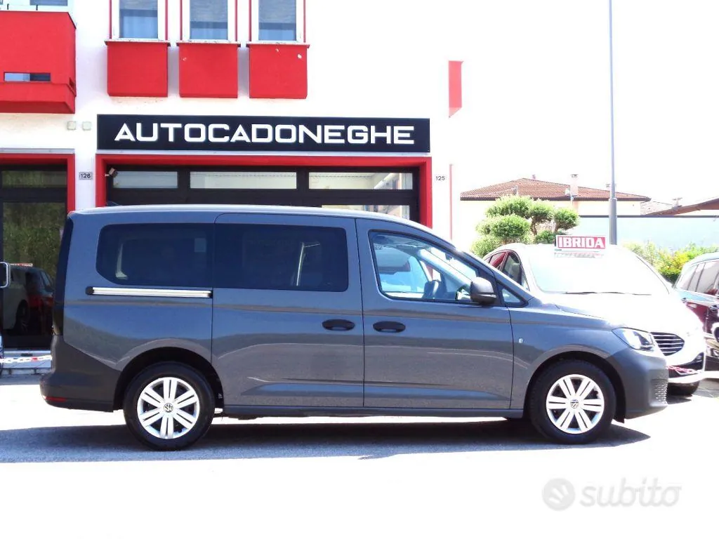 Volkswagen Caddy 2023 photo 2