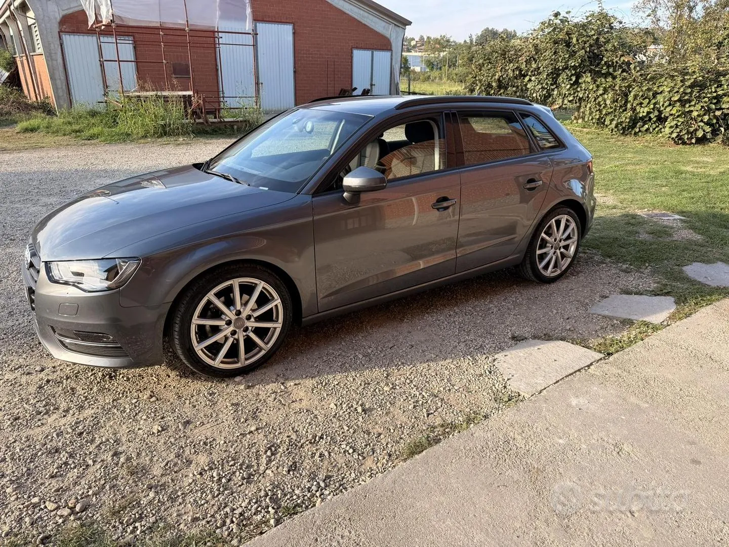 Audi A3 2015 photo 2