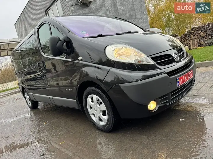 Nissan Primastar 2011 photo 2