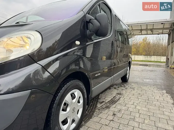 Nissan Primastar 2011 photo 5