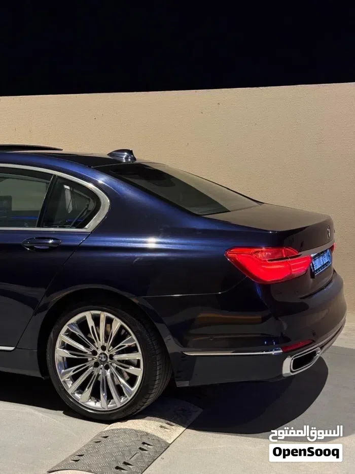 BMW 7 Series 2016 photo 3