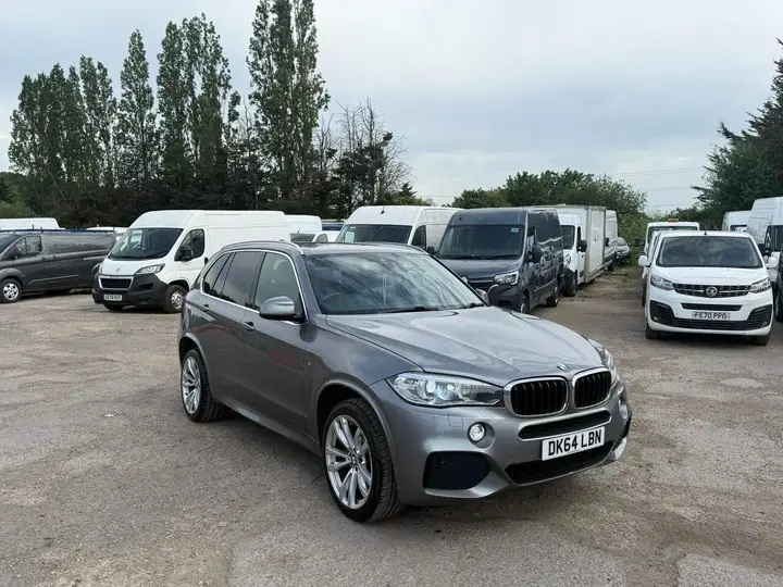 BMW X5 2014 photo 2