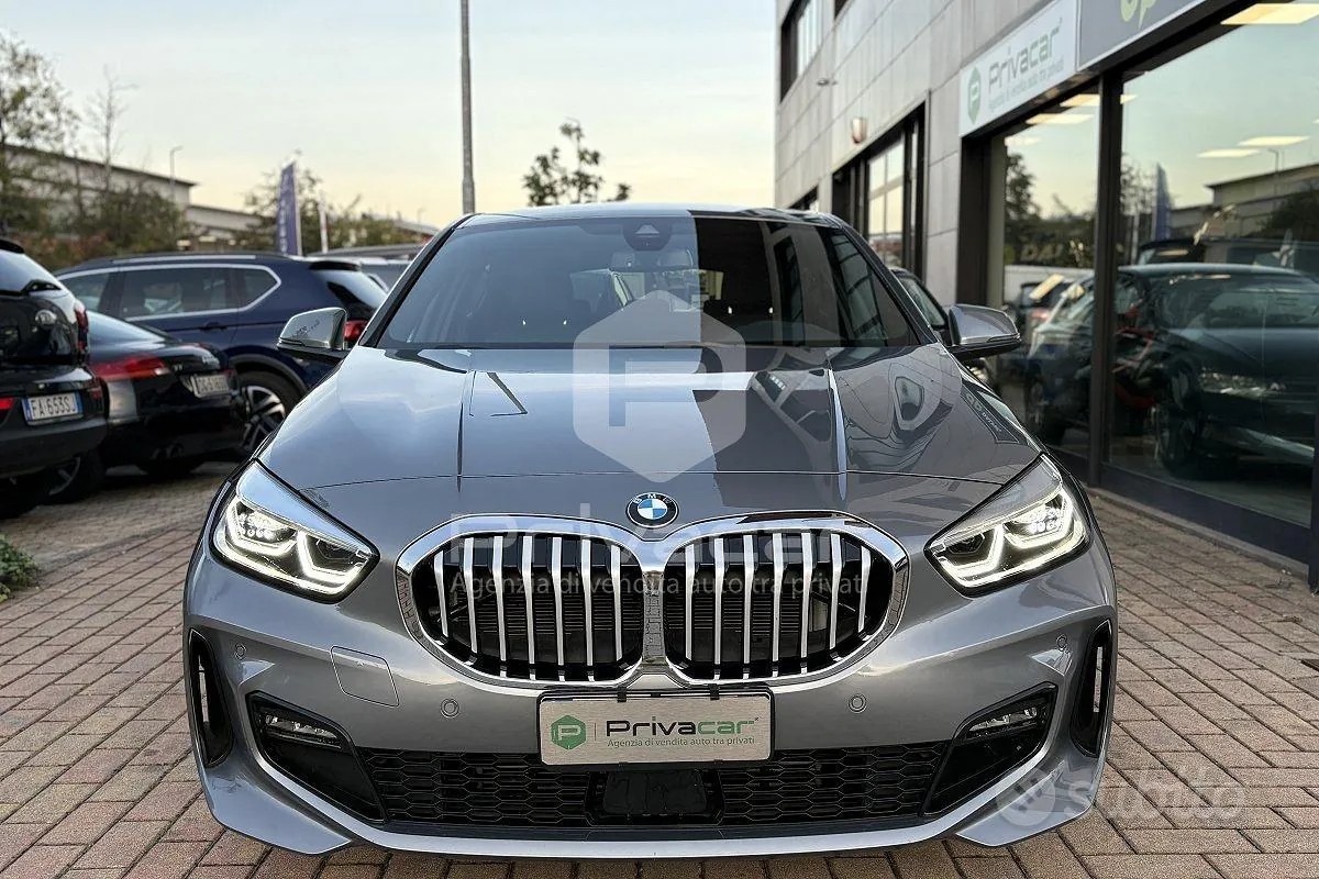BMW 116D 2024 photo 2