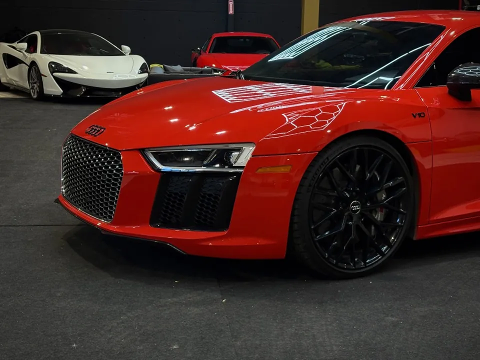 Audi R8 2017 photo 2