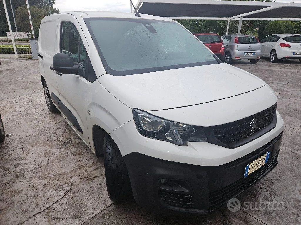 Peugeot Partner 2018 photo 2
