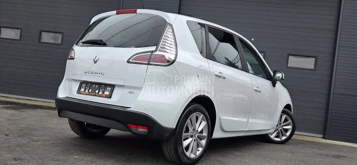 Renault Scenic 2012 photo 4