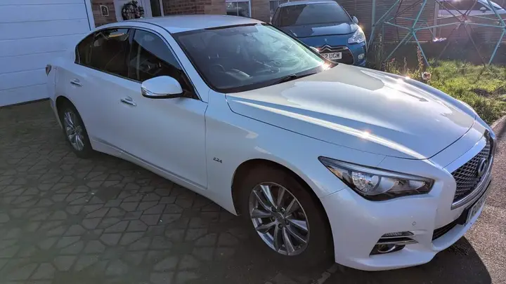 Infiniti Q50 2016 photo 3