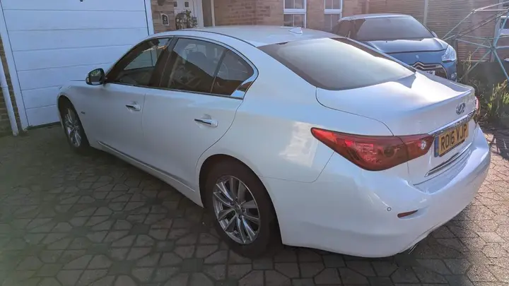 Infiniti Q50 2016 photo 4