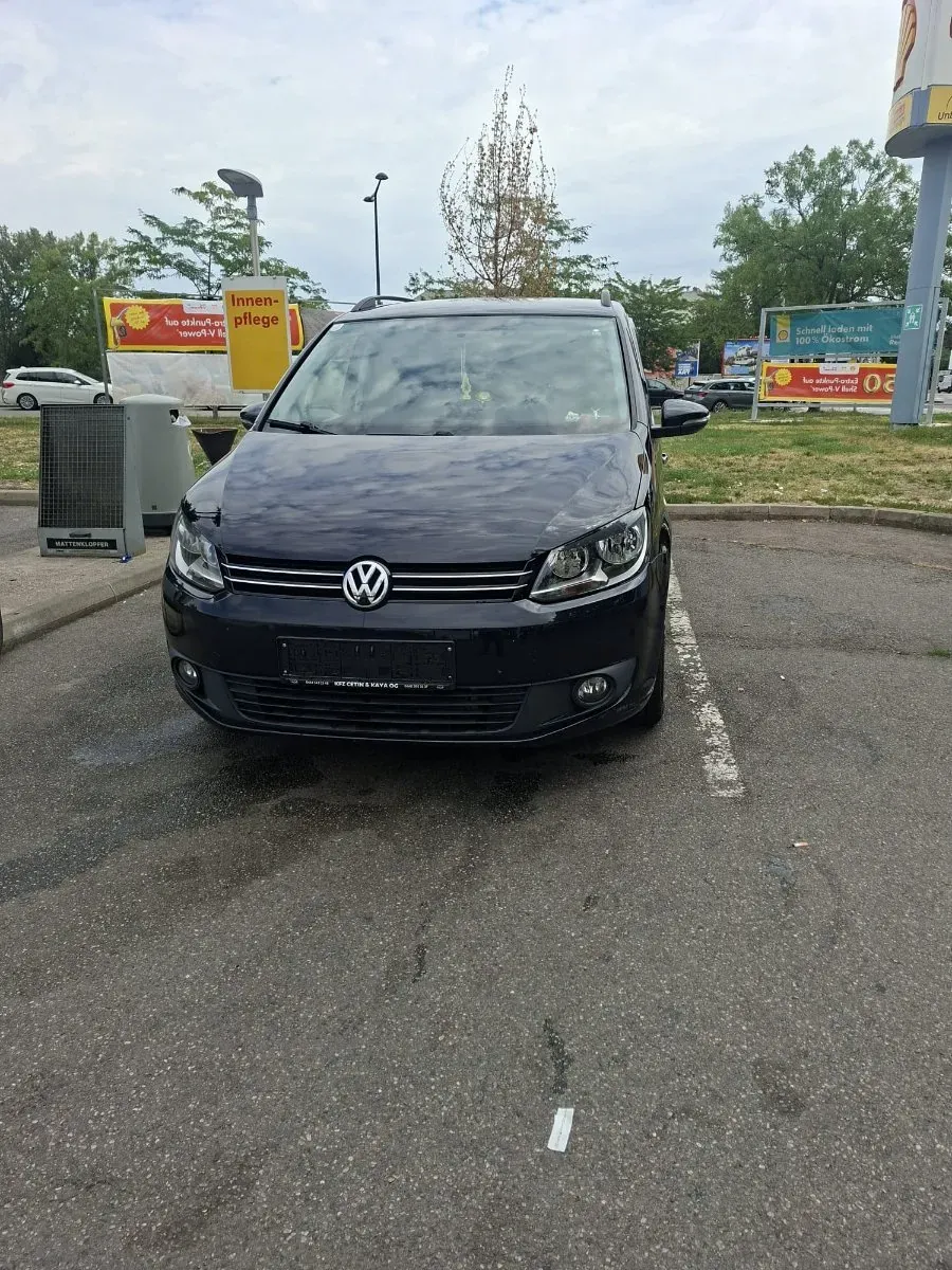 Volkswagen Touran 2014 photo 3